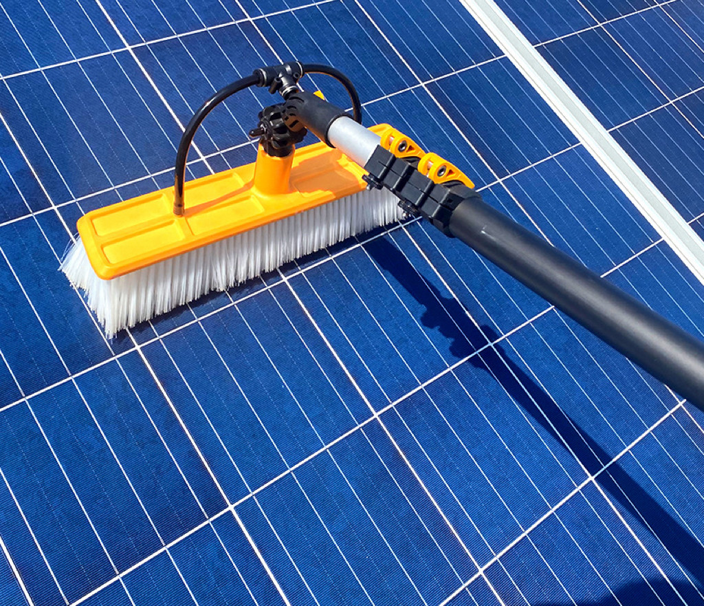 Escovinha de limpeza de painéis solares para telhado com poste de 6m